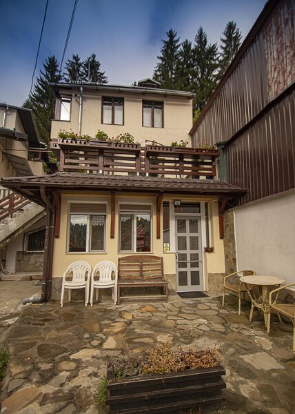 Cartier Furnica, Sinaia